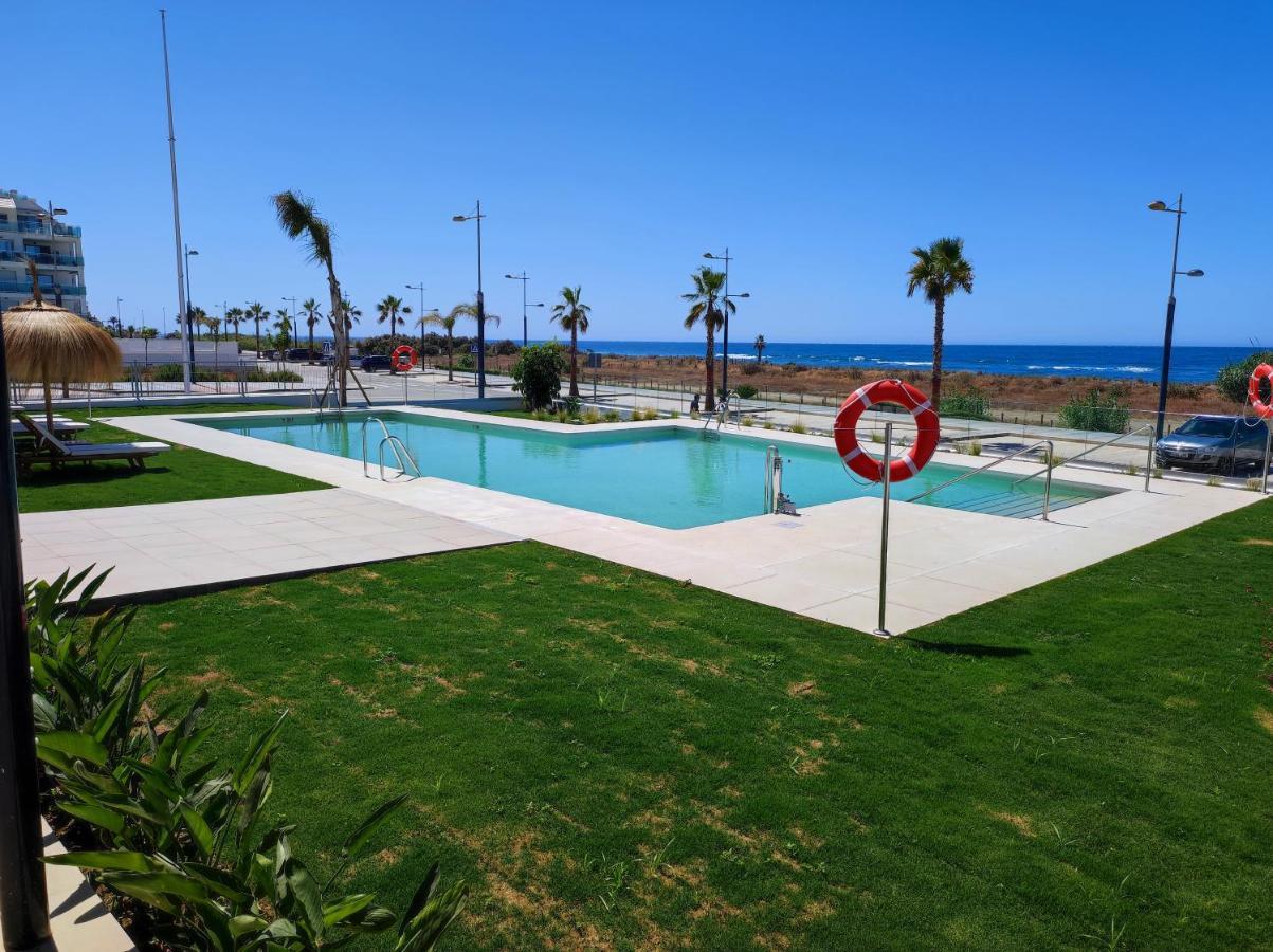 Espectacular Apartamento En Primera Linea De Playa Torrox Exterior foto